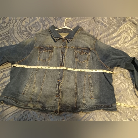 Torrid Denim Jacket- Medium Wash - Picture 11 of 16